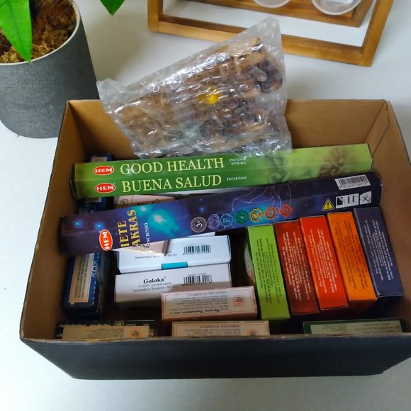 NEW Premium Incense Sampler Box w/ Holder - Picture 6 of 8